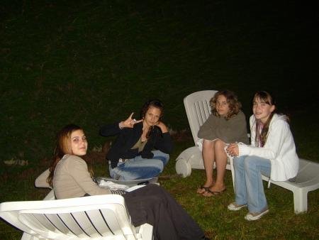 Les 4 filles { Marine, Alicia, Alizee, et Moi }